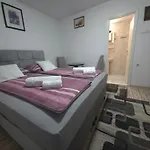 Nana Bed & Breakfast