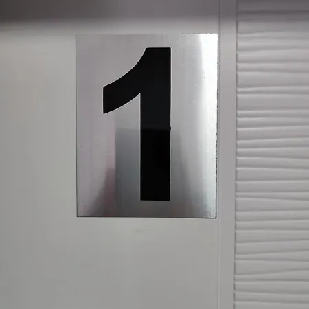 Nana 3*