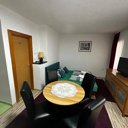 Nana Oda ve Kahvaltı Mostar