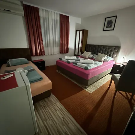 Nana Bed and Breakfast Μόσταρ