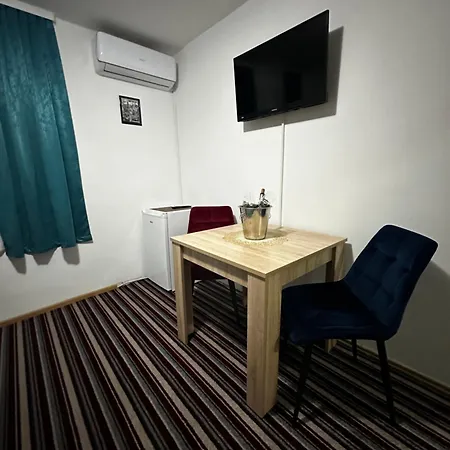 Nana Bed and Breakfast 3*