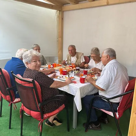 Nana فندق مبيت وإفطار