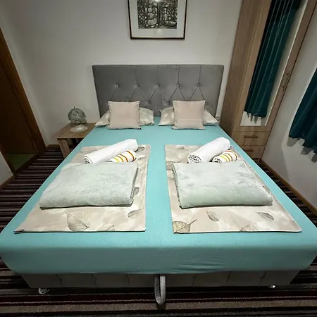 Nana Bed and Breakfast 3*