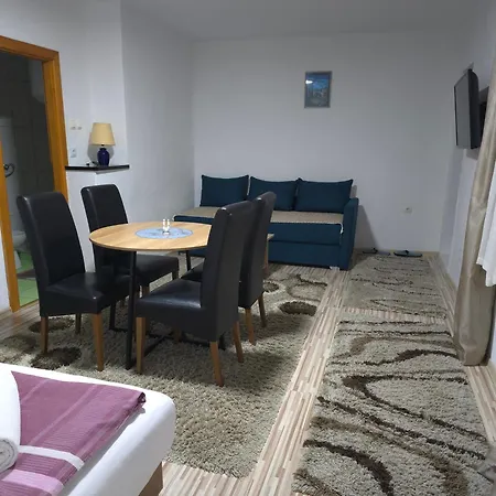 娜娜旅馆 住宿加早餐酒店