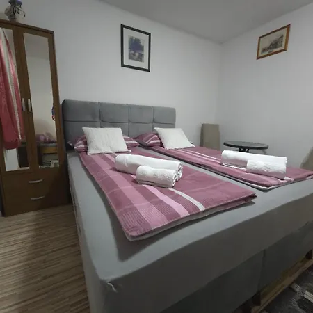 Oda ve Kahvaltı Nana 4*