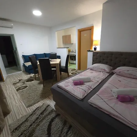 Nana فندق مبيت وإفطار