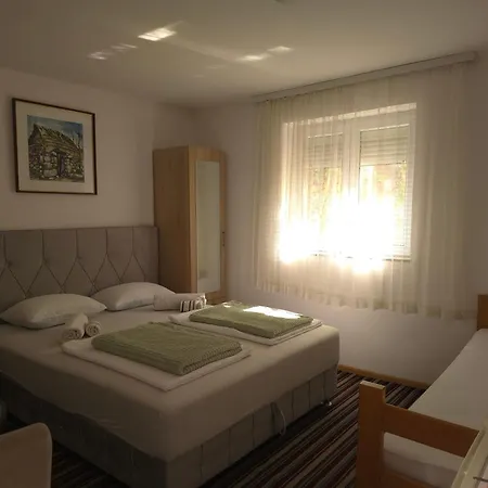 Nana فندق مبيت وإفطار 4*