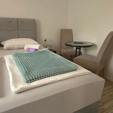 فندق مبيت وإفطار Nana 4*