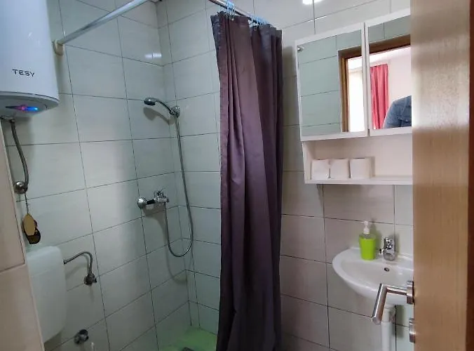 Bed & Breakfast Nana 4*