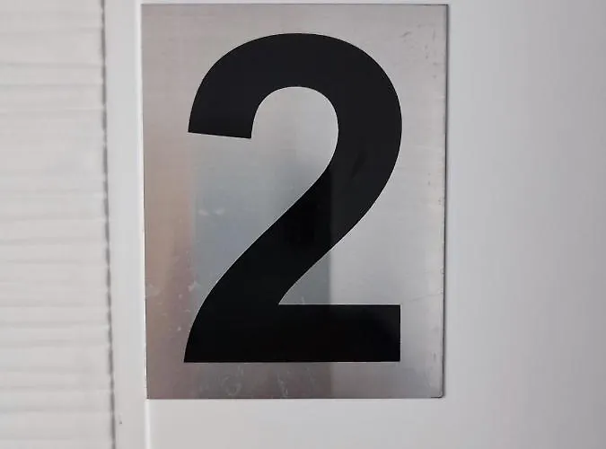 Nana לינה וארוחת בוקר 4*