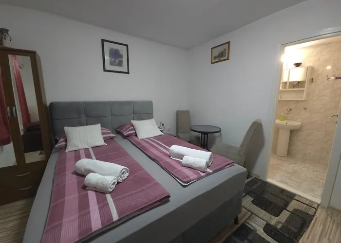 Nana Bed & Breakfast