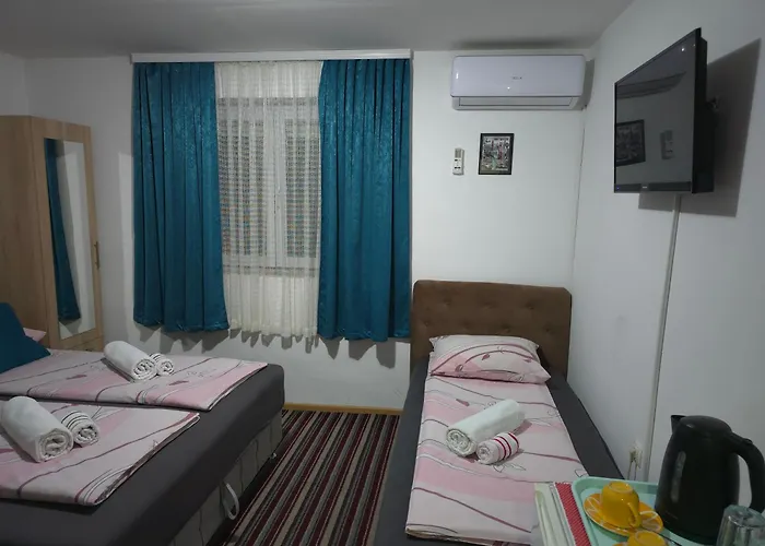 Nana Bed & Breakfast 4*