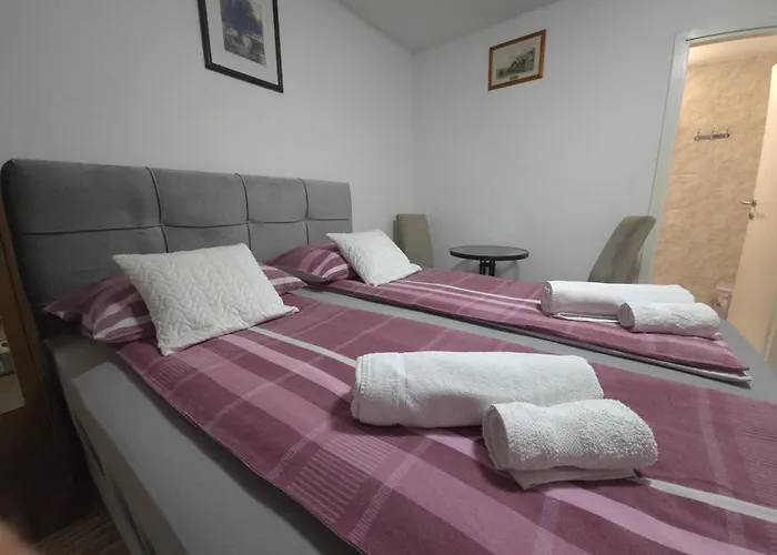 Nana Bed & Breakfast